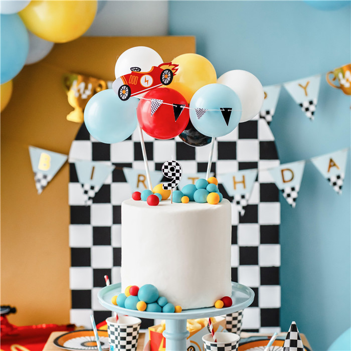 Déco gâteau "Ballons voiture de course"