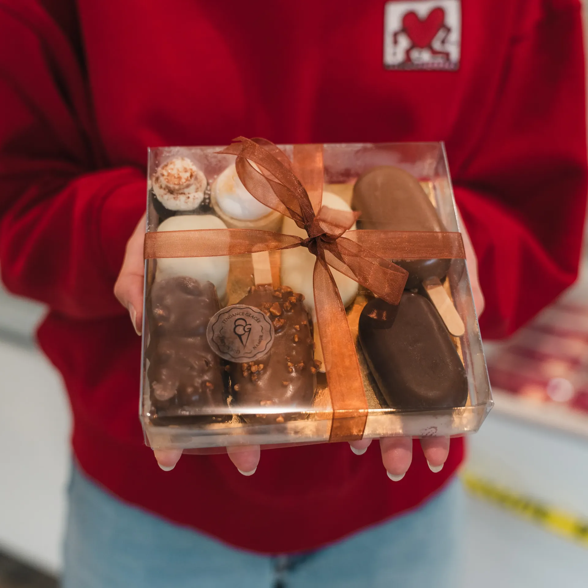 Coffret mixte de mignardises glacées